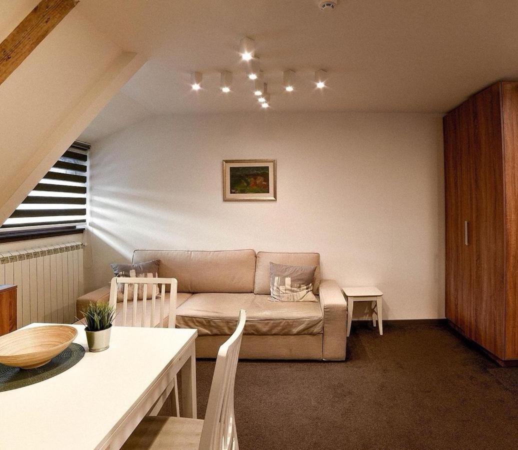 Planinski Vrhovi Jelac Apartman *